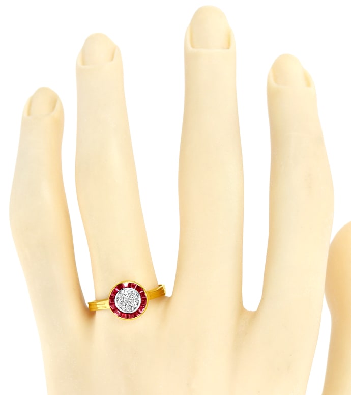 Foto 4 - Antiker Ring 0,7ct Diamant-Solitär Top-Rubine, R1534